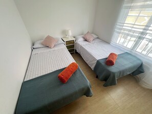 Casa | 2 quartos, ferros/tábuas de passar roupa, Wi-Fi de cortesia