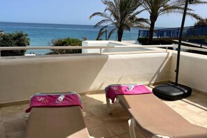 Property grounds - Spacious Stunning Views 2-bed Apartment, Estepona (Estepona)