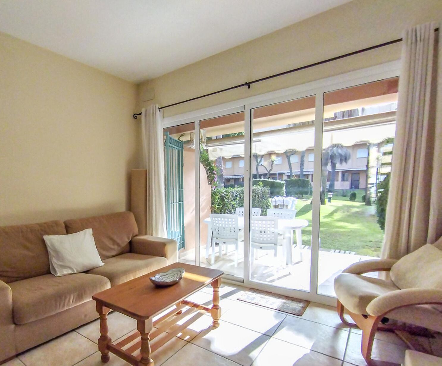 House | Living area | Fireplace