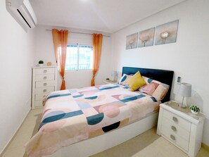 Apartment | 2 bedrooms, iron/ironing board, free WiFi, bed sheets - Beautiful 2-bed Apartment on the Orihuela Costa (Orihuela)