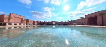 3bed Apt Sleeps 5 - Patio, Pool, Pets, Golf Resort