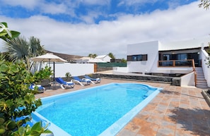 Vila | Piscina | Piscina externa