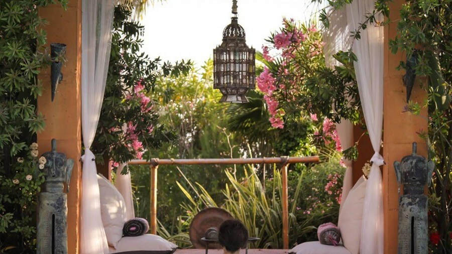 Casa Pino, 1 Bed, Sleeps 2, Pool, Hot Tub