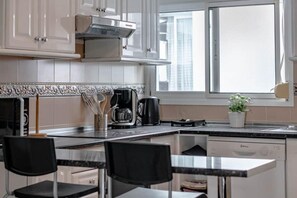 Leilighet | Eget kjøkken | Kjøleskap, mikrobølgeovn, ovn og kokeplater