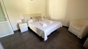 2 bedrooms, iron/ironing board, free WiFi, bed sheets - Spacious Country House in Arteara Near Maspalomas (San Bartolomé de Tirajana)