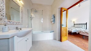 House | Bathroom