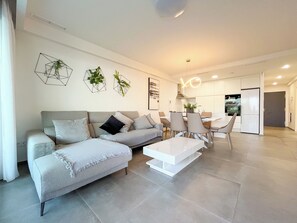 Leilighet | Oppholdsområde