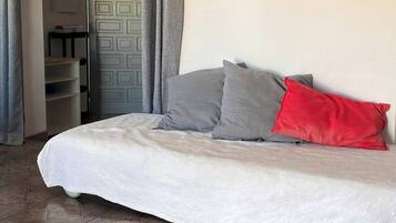 Apartamento | 2 dormitorios, tabla de planchar con plancha, ropa de cama
