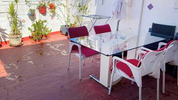 Apartment | Speisen im Freien