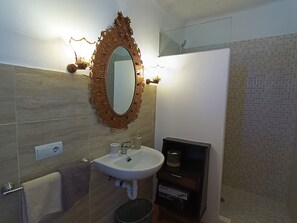 Bathroom - Vaixell, Wonderful Sunsets , Private Terraces (Sant Josep de sa Talaia)