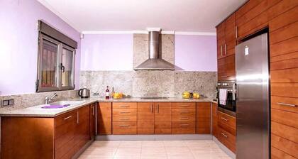 Costa Blanca, Private Pool, Full Aircon, Sleeps 12