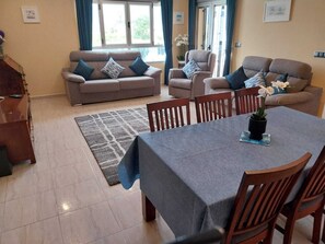Villa | Dining - Costa Blanca, Private Pool, Full Aircon, Sleeps 12 (Benimeli)