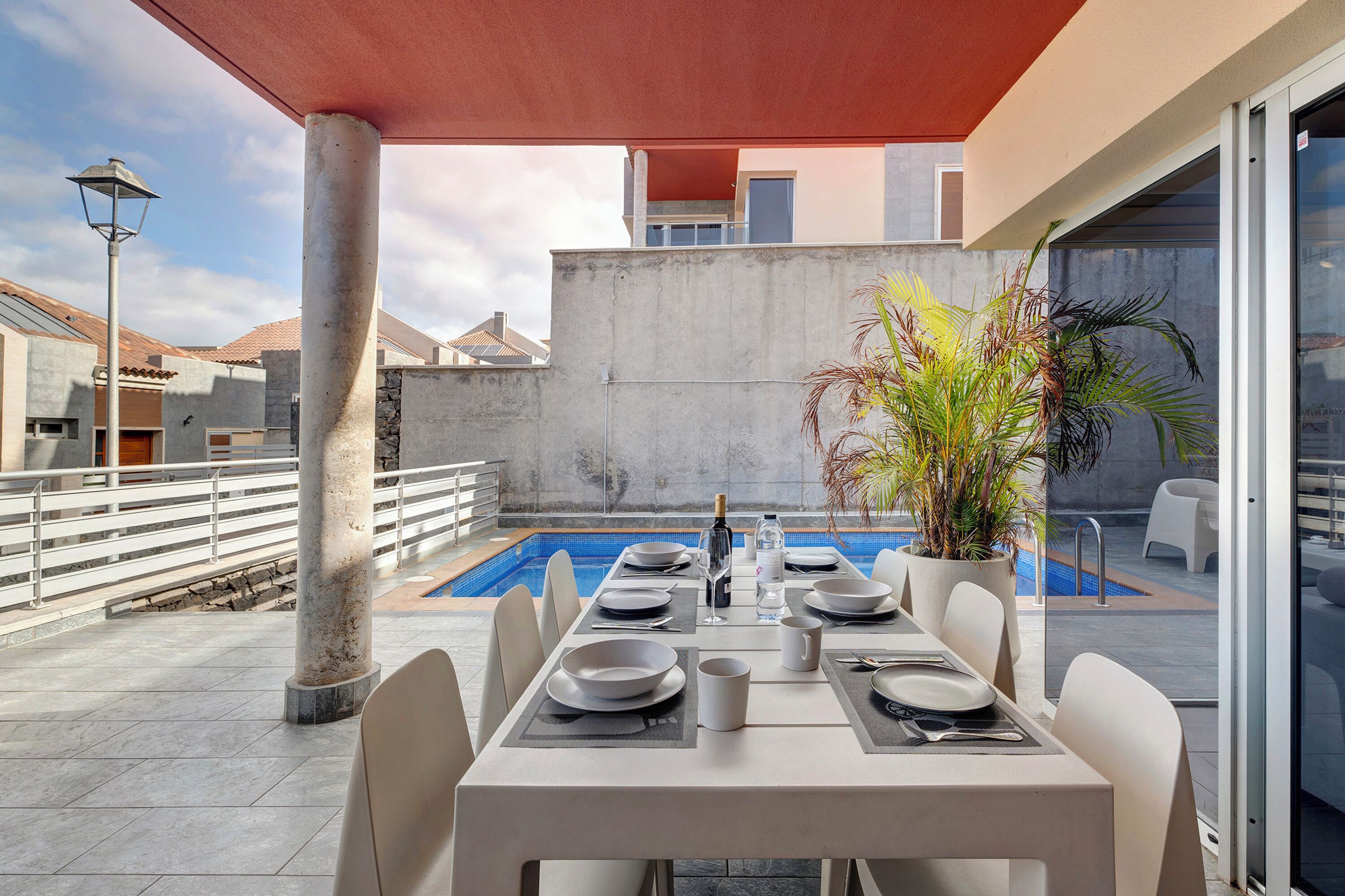 Tempat makan luar