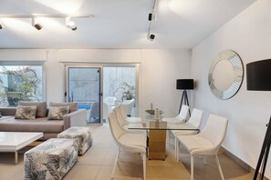 Living area - Villa Mirador de los Corales By Paramount Holidays (Santa Ursula)