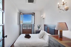 3 間臥室、免費無線上網、床單