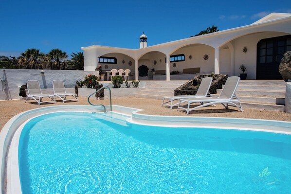Pool - Typical Canarian Stye Property (Yaiza)