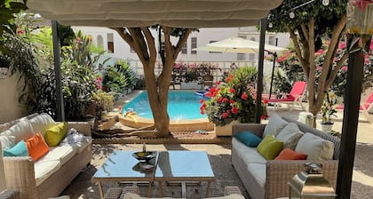 Large Villa Private Pool and Garden Near Beach