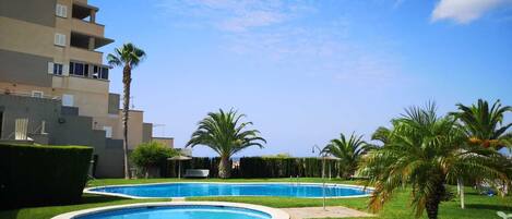Apartment | Pool | Outdoor pool