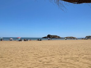 Apartment | Beach - Sunny Seaside Retreat in Puerto De Mazarron (Mazarrón)