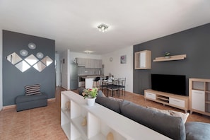 Fridge, microwave, oven, stovetop - La Tablada Atlantic Sea View Apto20 (Adeje)