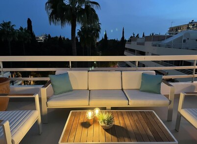 Pent-house, 3 Bedroom, Sleeps 6, Parking