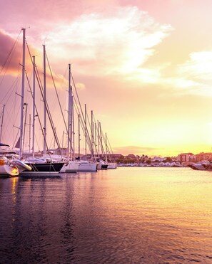 Marina/club náutico