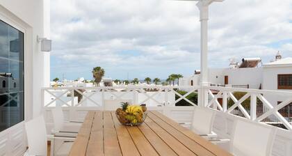 3bed Villa- Pool, Outdoor Dining Terrace, Sea View