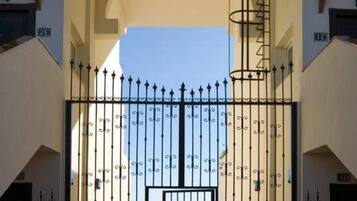 Apartament | Àrea exterior de l'allotjament