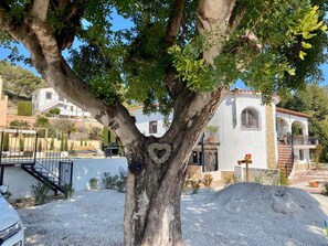 Apartment | Property grounds - Lovely 2 Bed Apartment in Alcalali (Alcalali)