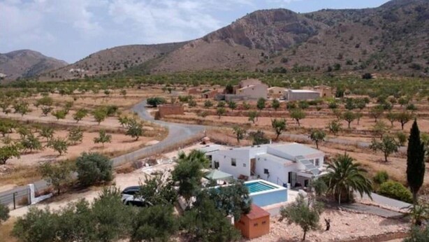 House | Aerial view - Traditional Spanish Cave House in Alguena (Los Montesinos)