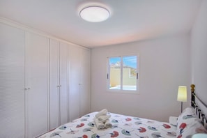 3 chambres, Wi-Fi gratuit, draps fournis