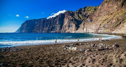 House Beautiful Carla Private Pool in Tfs