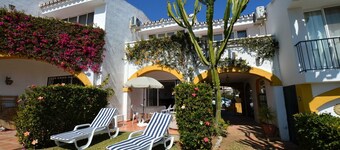 Calahonda - Sleeps 6 - Parking - Garden - Pool