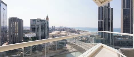 Comfort Apartment, Marina View | 1 bedroom, soundproofing, iron/ironing board, free WiFi