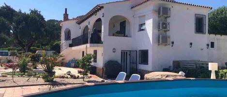 Appartement | Piscine | Piscine extérieure