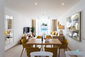 Villa | Dining