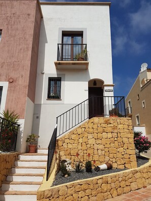 House | Exterior - House - Sleeps 6 With Stunning Views (Finestrat)