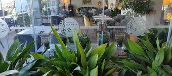 1 Bed - Sleeps 4 - Pool - Golf Resort