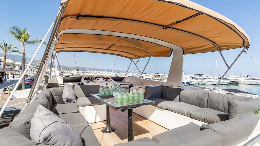 Live on a Luxury 65ft Yacht in Duquesa- Estapona