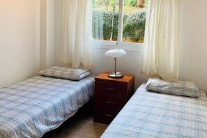 2 bedrooms, free WiFi, bed sheets - Seaview 2 Bed Apartment Sleeps 4 - Terrace - Pool (Casares)