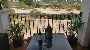 Tempat makan outdoor