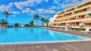 Unclassified image, 3 of 15, button - La Maravilla Sea View By Paramount Holidays (Arona)