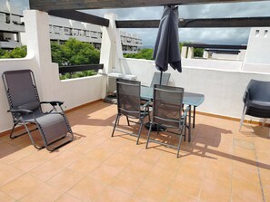 Outdoor dining - Lovely 2-bed Apartment in Condado de Alhama (Fortuna)