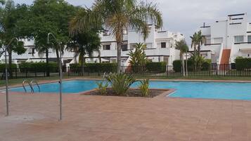 Apartemen | Kolam renang | Kolam renang outdoor