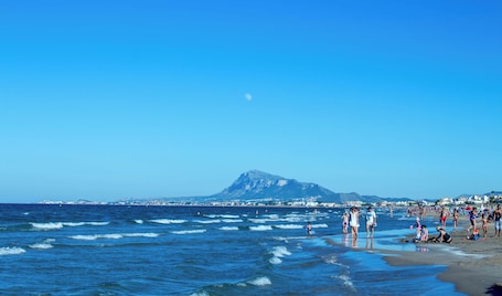 Una playa cerca