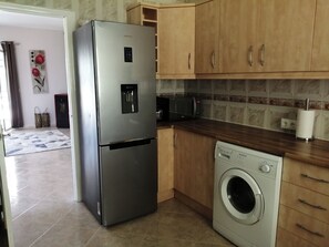 ヴィラ | 専用キッチン | 冷蔵庫、電子レンジ、オーブン、コンロ