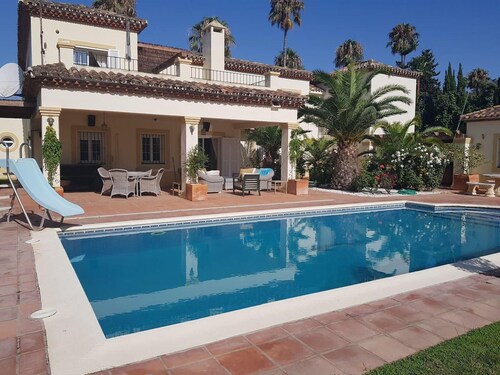 Impeccable 6-bed Villa, Sotogrande, Kings & Queens