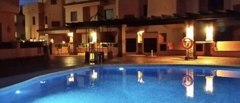 Apartment | Pool | Outdoor pool