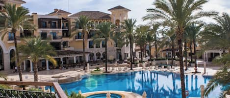 Apartment | Pool