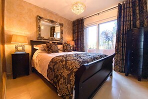 Apartment | 2 bedrooms, iron/ironing board, free WiFi, bed sheets
